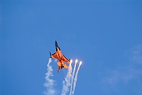 Lockheed Martin F-16 Fighting Falcon shooting flares – Royal Netherlands Air Force
